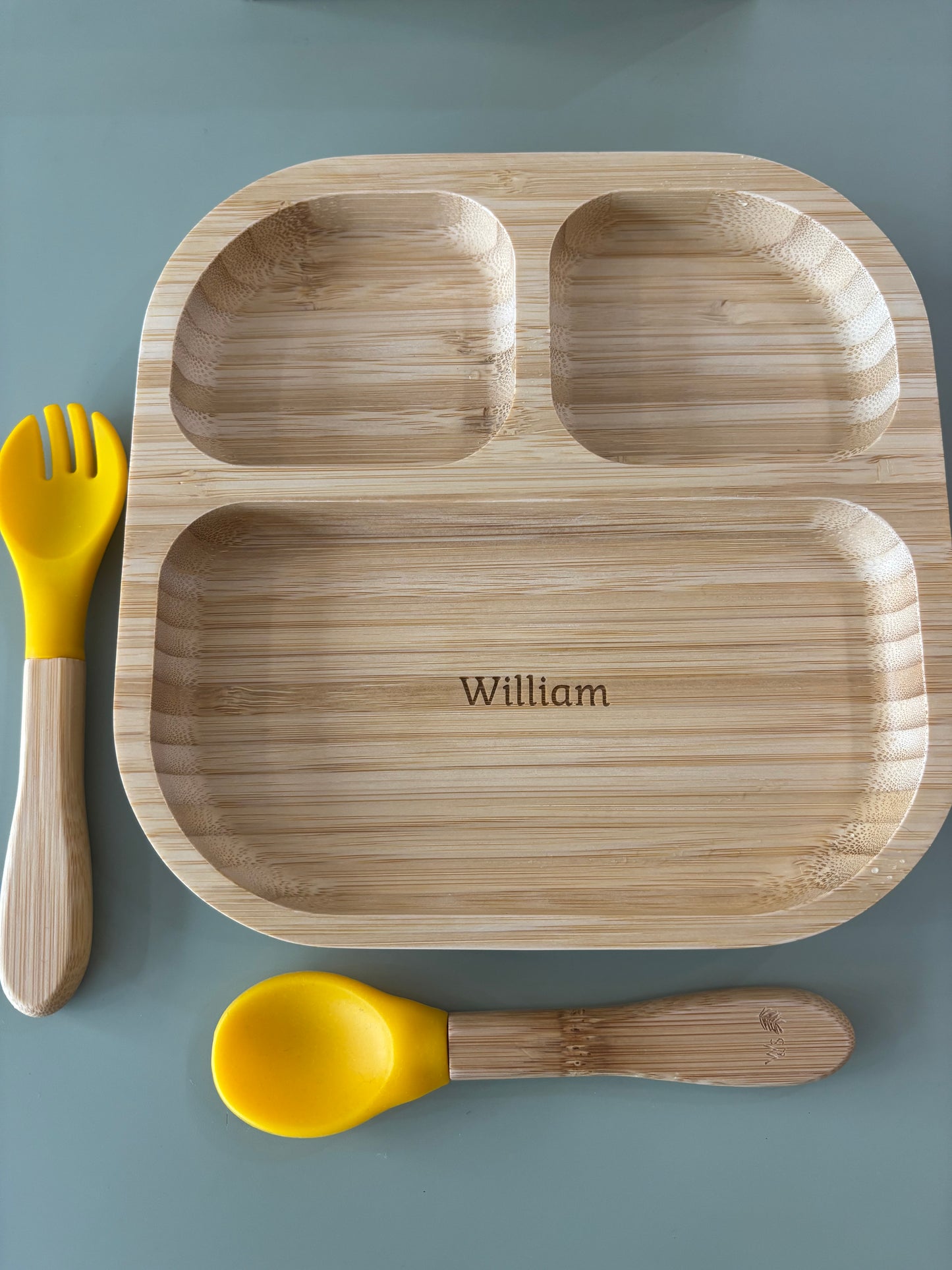 Bamboo personalised sectional plate with suction base