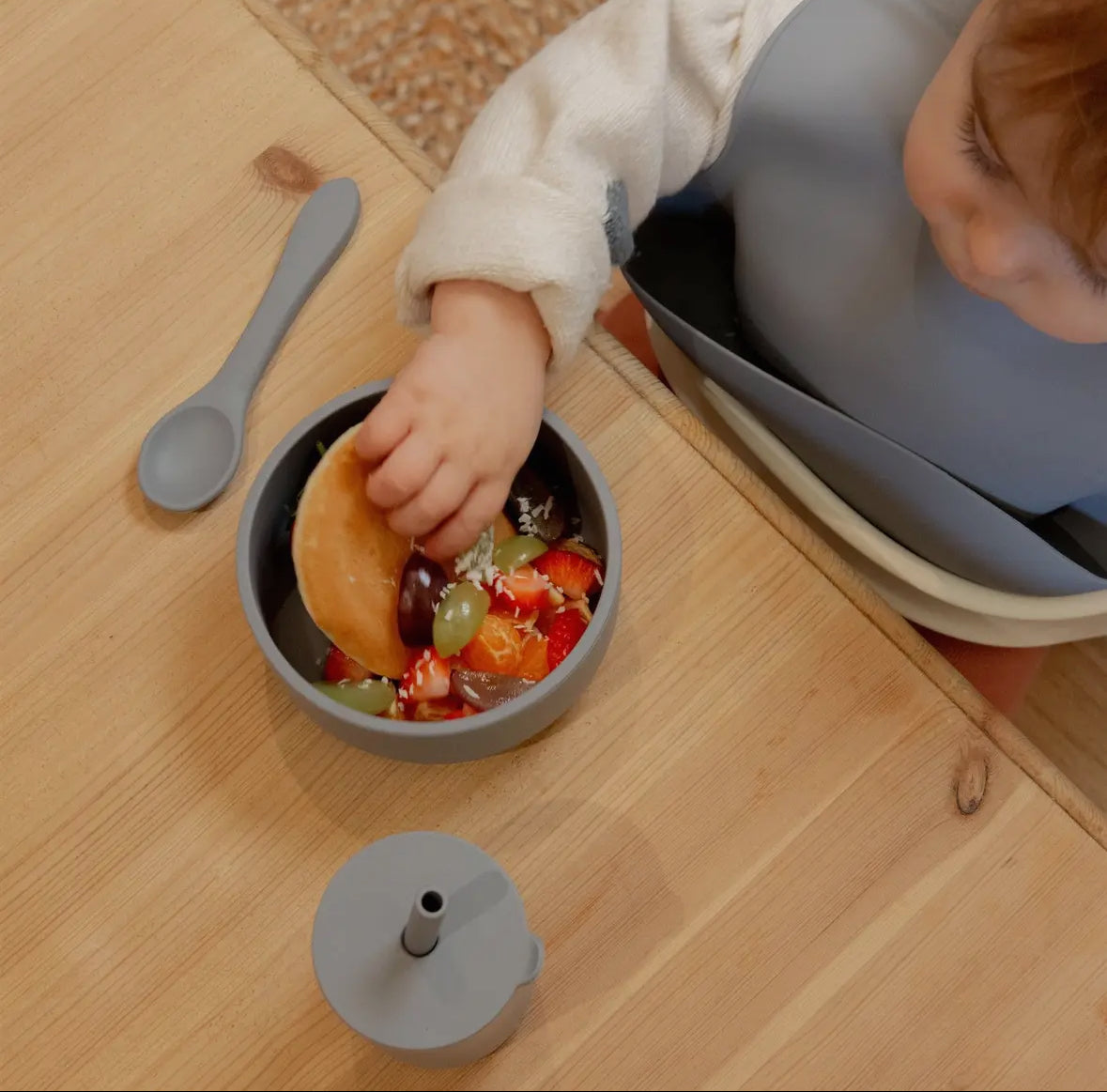 Baby silicone suction bowl with lid - Tradewinds
