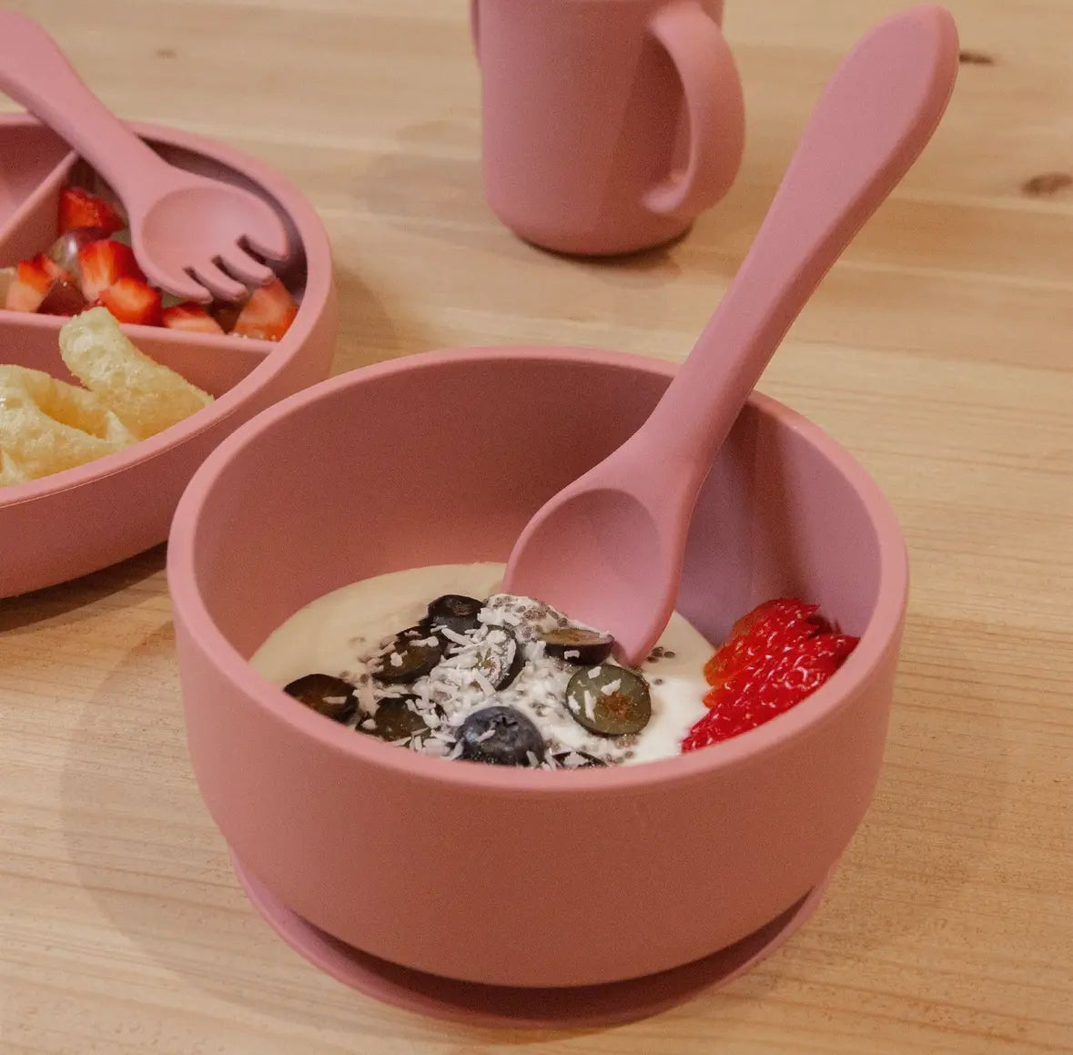 Baby silicone suction bowl with lid - Dusty Rose