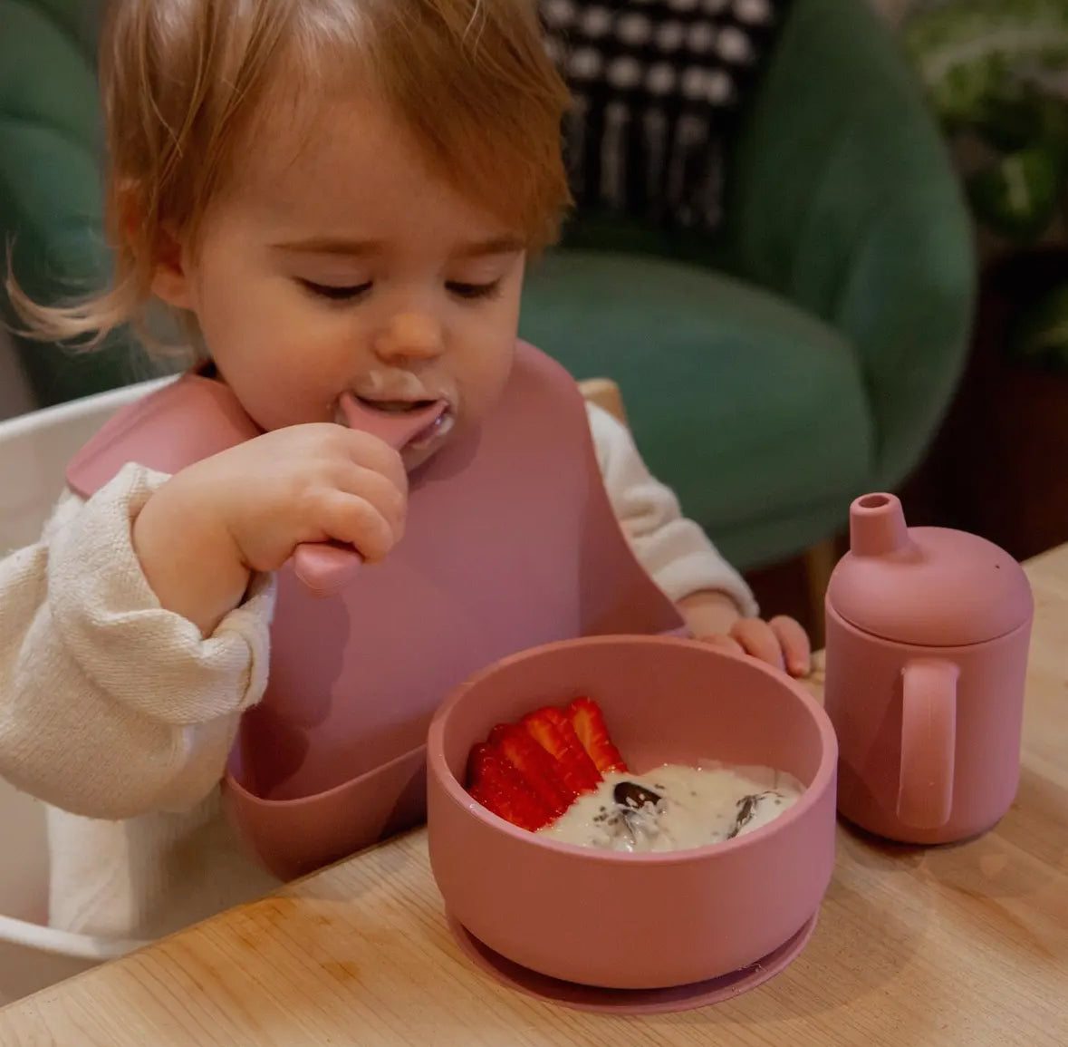 Baby silicone weaning spoon - Dusty Rose