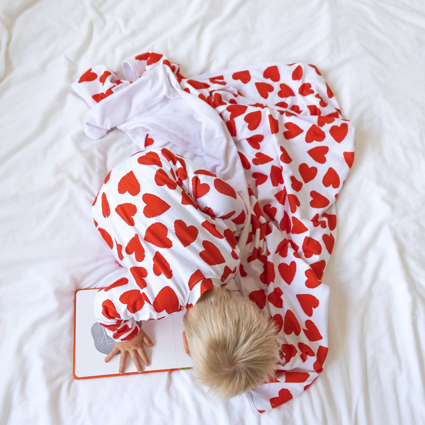 Fred & Noah - Love Heart cotton sleepsuit: 0-3 M